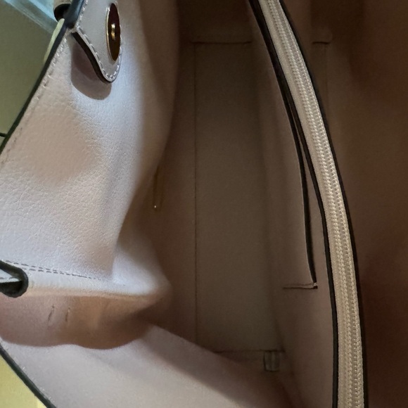 Michael Kors tote bag. First photo stock but rest are actual bag. - Picture 7 of 8